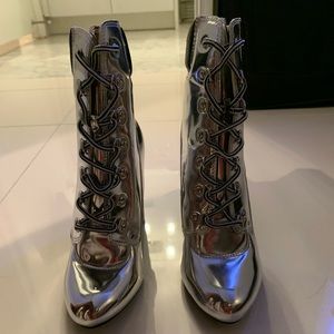 Boots aluminum